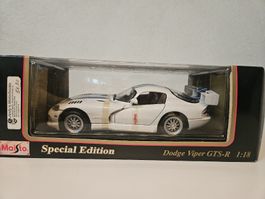 Modèle réduit Maisto Dodge Viper GTS-R 1:18 en boîte