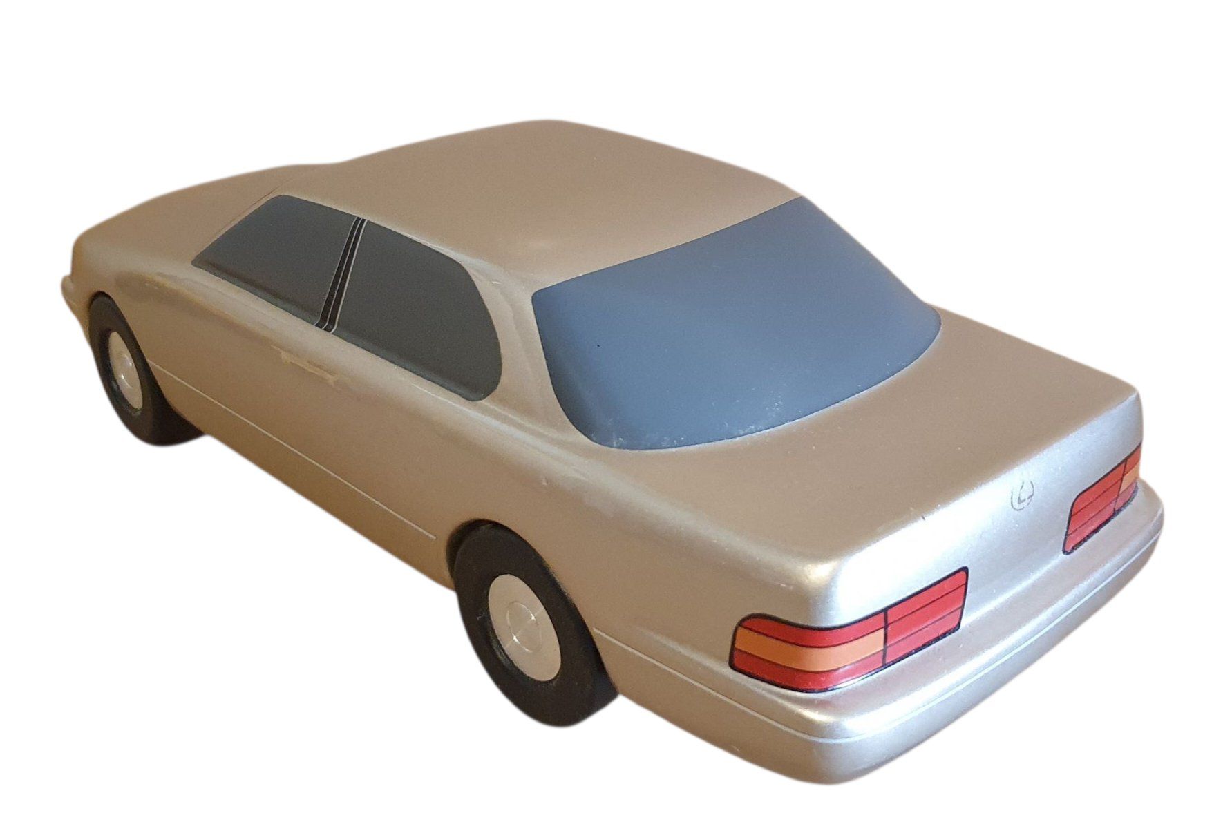 Lexus Modellautos: seltenes LEXUS LS 400 Kunststoffmodell – Gebraucht aus Rickenbach b. Wil von klassikmarkt.ch 5