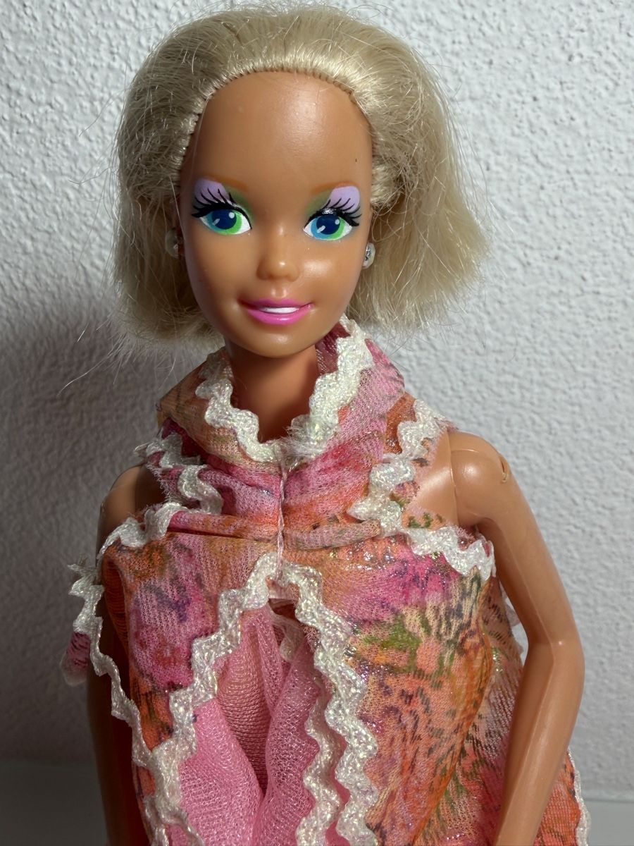 Bambole: BARBIE COSTUME BALL 1990 – Usato da Bedano venduto da VBimby 2