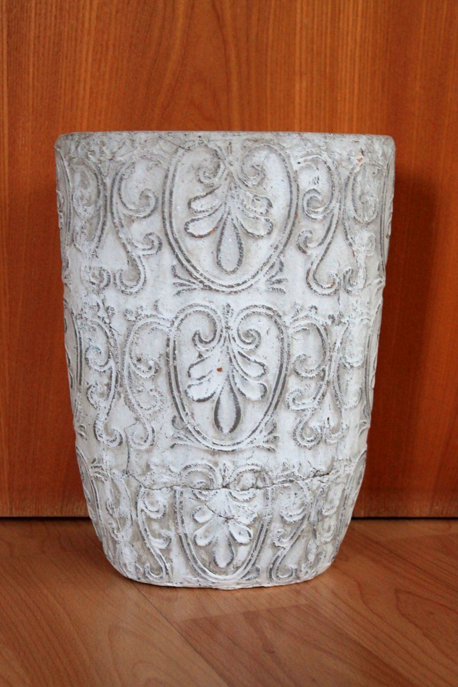 Vasi per fiori: Landhaus BLUMENTOPF / Steintrog mit Reliefmuster  29 cm – Usato da Rebstein venduto da QuasarVincent 3