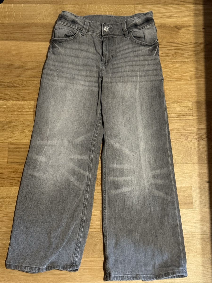 H&M Pantaloni: H&M Hose, Grösse 134 – Nuovo (secondo la descrizione) da Kleinandelfingen venduto da les_gb7w