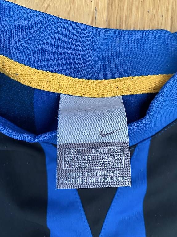 Nike Maillots de corps & Pantalons: Inter Mailand Kulttrikot – D'occasion à Davos Frauenkirch par jony86 2