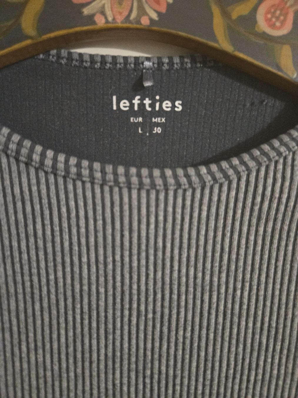 Tops: Supersoftes Sport Crop-Top, L – Neu (gemäss Beschreibung) aus Dübendorf von Timulka 1