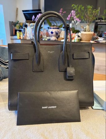 Sac Saint Laurent noir cuir grainé authentique bon état