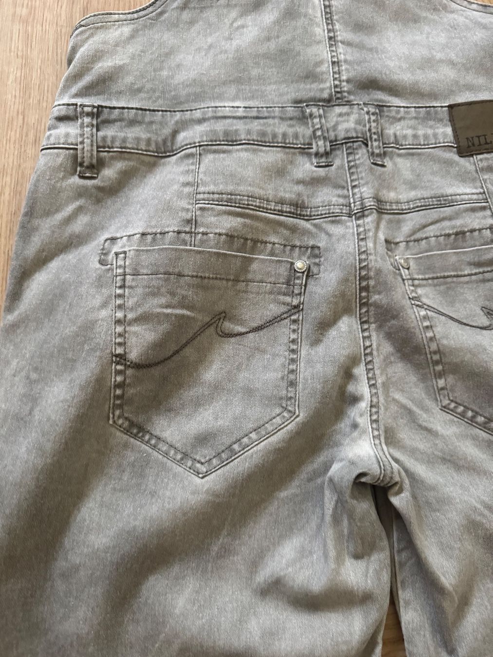 Jumpsuits: NILE LATZHOSE KURZ GR. S – Gebraucht aus Walperswil von So1me25 7