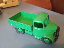 Bedford dinky Toys