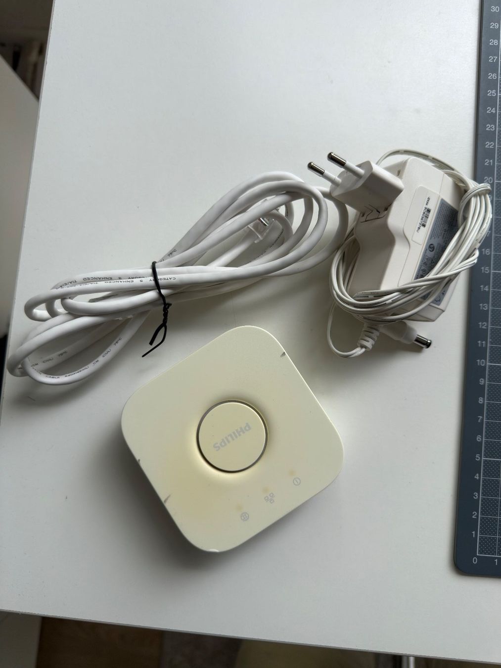 Philips Hubs & Switches: Hue Bridge v2.0 gebraucht – Gebraucht aus Rudolfstetten von g.anania