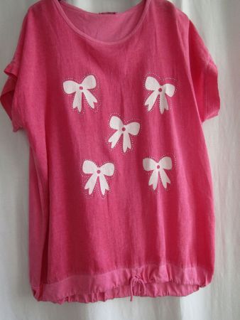 Gr. 46/52, Tunika in Pink mit Schleifchendruck von LesFreres