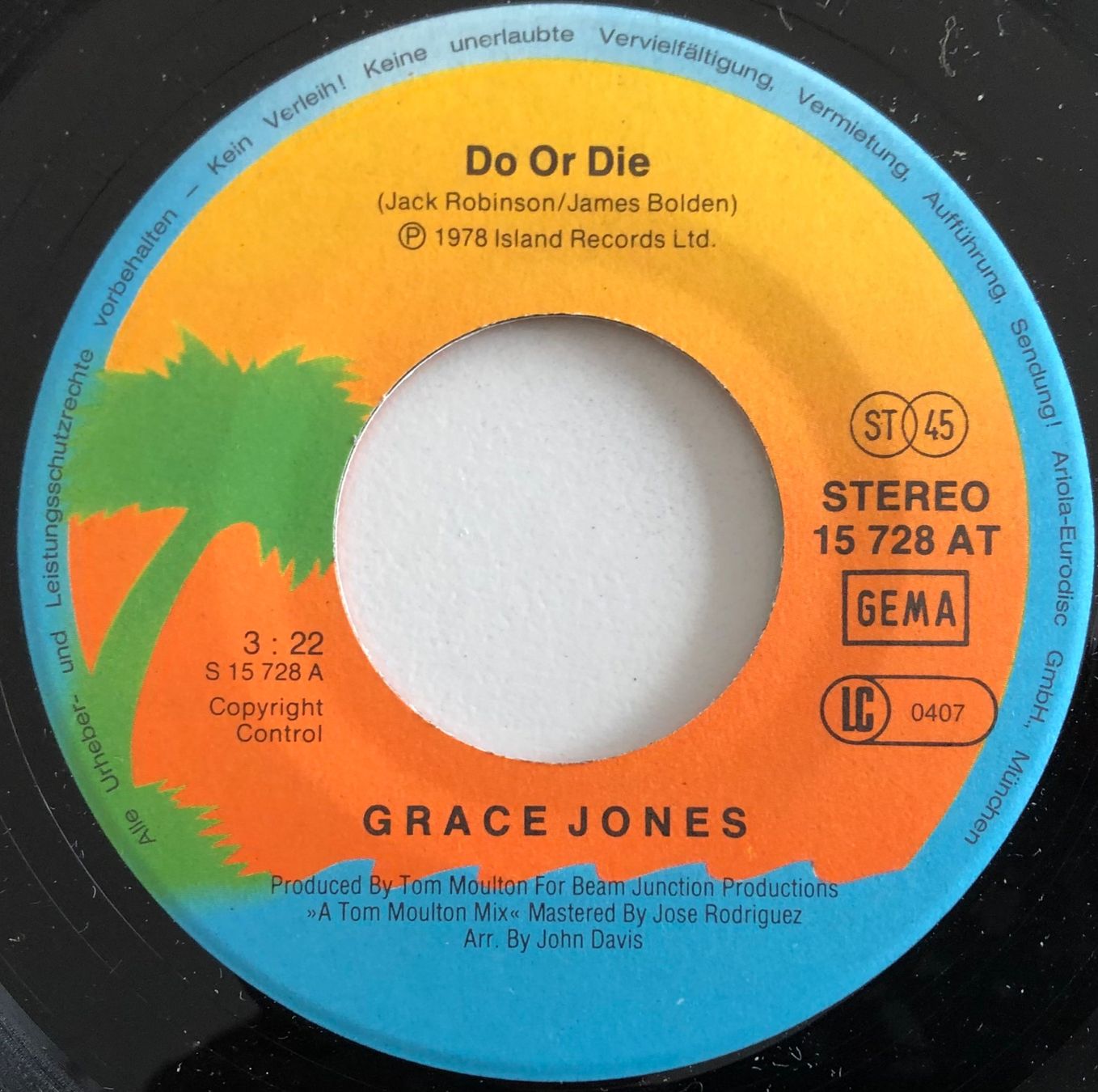 Dischi in vinile: GRACE JONES - DO OR DIE – Usato da Poliez-Pittet venduto da Newtown-Records 2