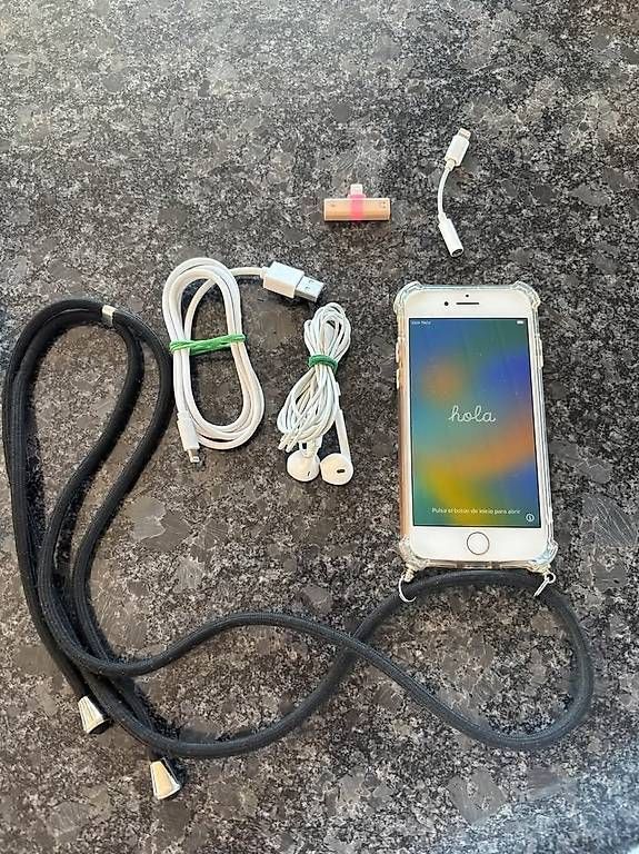 Apple Telefoni cellulari / Smartphones: iPhone 8 256 GB mit Zubehör – Usato da Rüeggisberg venduto da man_9scj