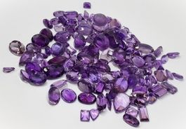 Lot 50.30 ct Améthystes Tailles diverses Valeur 800.- Fr.