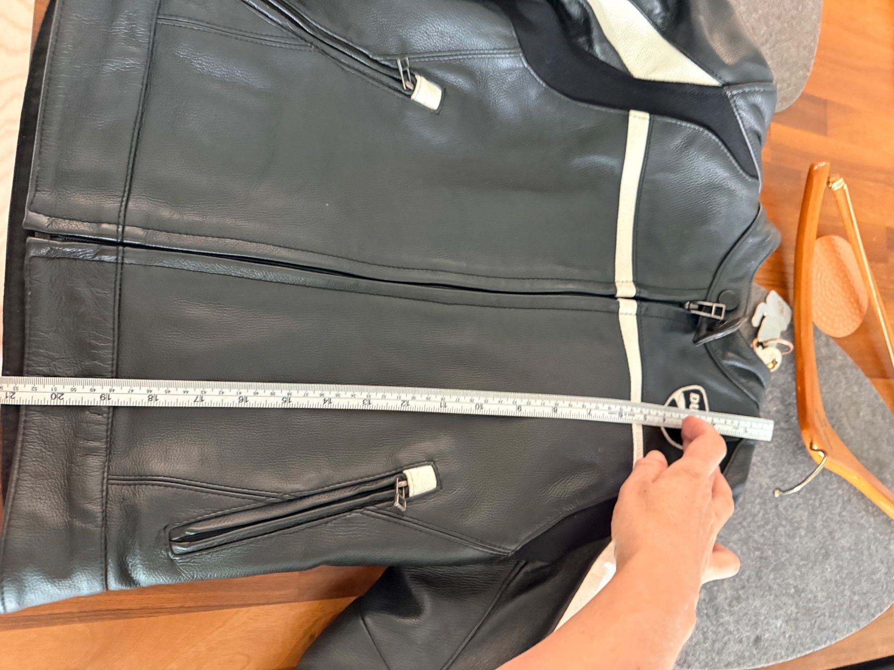 Ducati Giacche: Ducati Motorradjacke It Gr 40 (XS) – Usato da Uster venduto da Figarosmeow 7