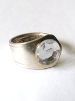 Ring aus Silber-Besteck mit grossen Stein