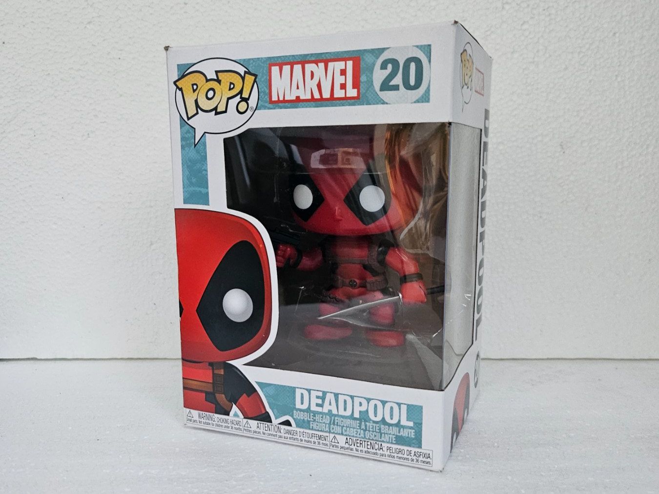 Funko Statuette: Funko Pop MARVEL #20 Deadpool – Nuovo e nell'imballaggio originale da Schneisingen venduto da Ninkasi