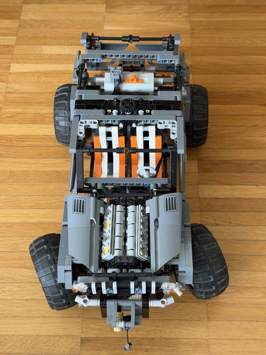 Lego Kit di costruzioni: LEGO Technic Set 8297 – Usato da Basel venduto da Biglex_bc 1