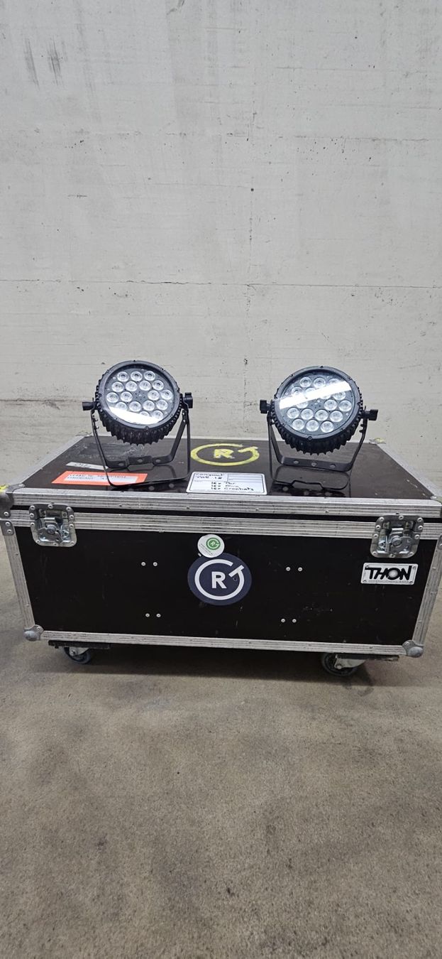 ADJ Lampes: Package 16 x Par Led RGB – D'occasion à Payerne par RyserGroupeSA