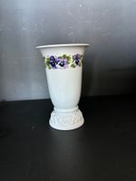 Rosenthal  Blumenvas Maria. Veilchen Classic Rose, rare 20er