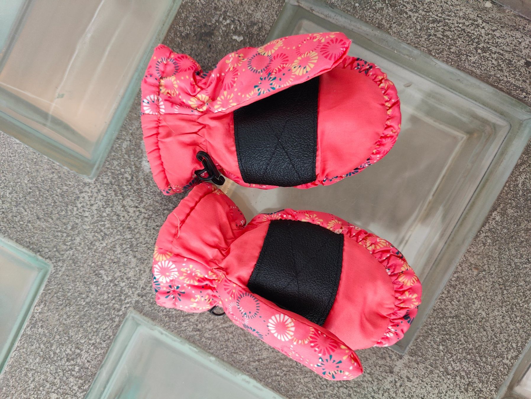 Lotti & Set di vestiti: Skihose + Handschuhe Mädchen 86-94cm – Usato da Bern venduto da linouma 6