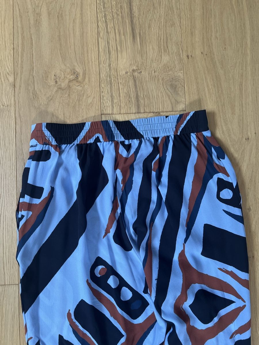 Pantalons: Lorena K Hose Seide Grösse 40 – D'occasion à Rorschach par ivi7764 3