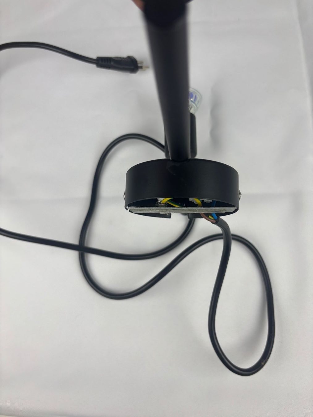 Lampade: Deckenlampe 2 flammig mit Kabel und Stecker – Usato da Wettingen venduto da Wendemarket 3
