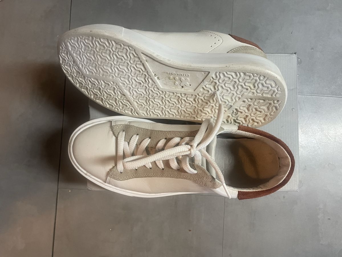 Scarpe da donna: Sneaker Juvia Gr. 38 – Usato da Münchwilen TG venduto da SeHuDoHu 3