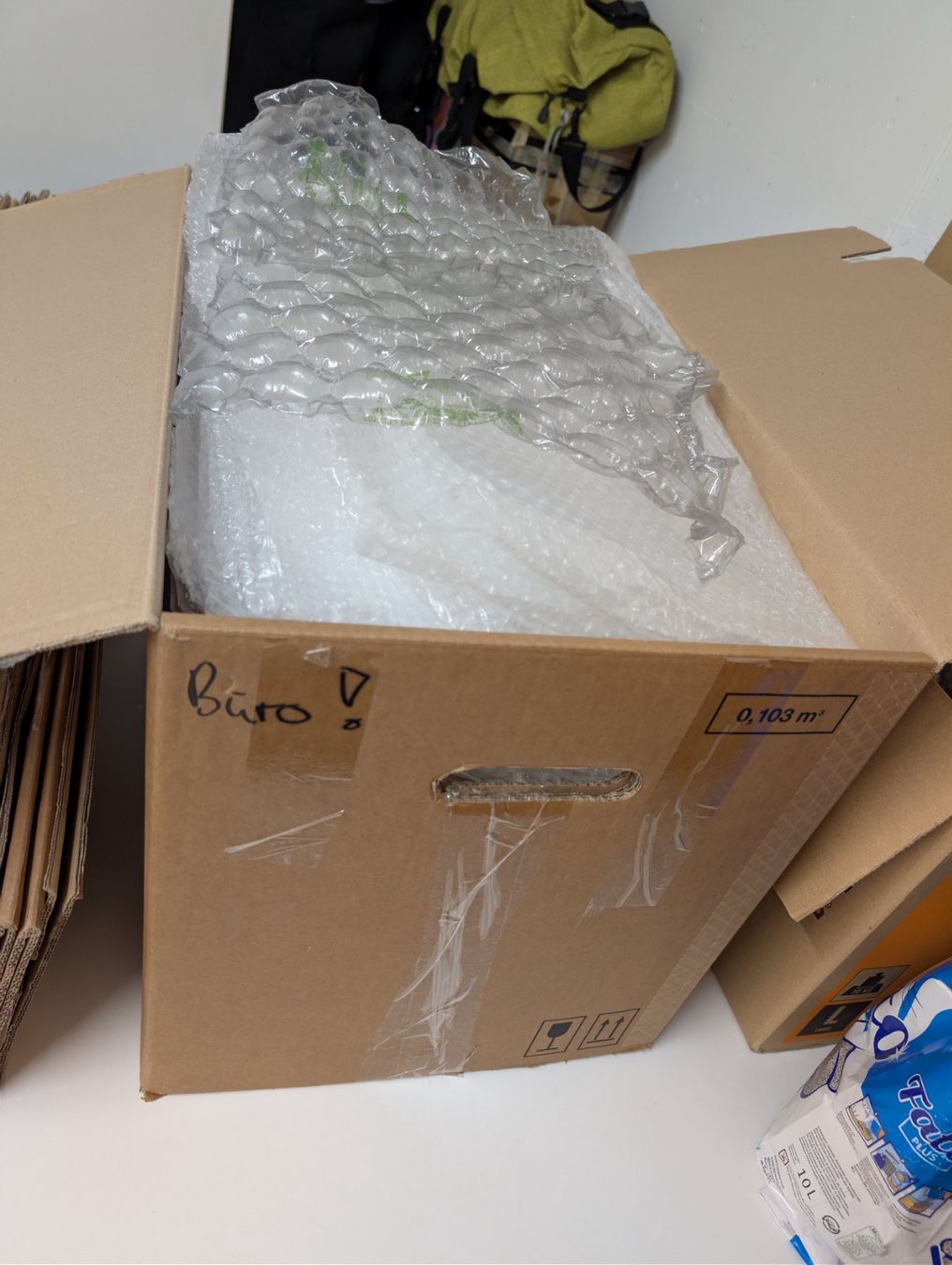 Cartons: Umzugskarton – D'occasion à Egg b. Zürich par ana_5xpl 2