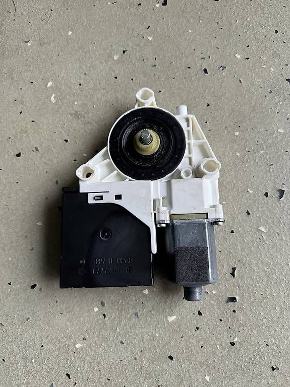 Tutti pezzi di ricambio auto: Audi A3 Fensterhebern Motor – Usato da widnau venduto da Girlen7 3