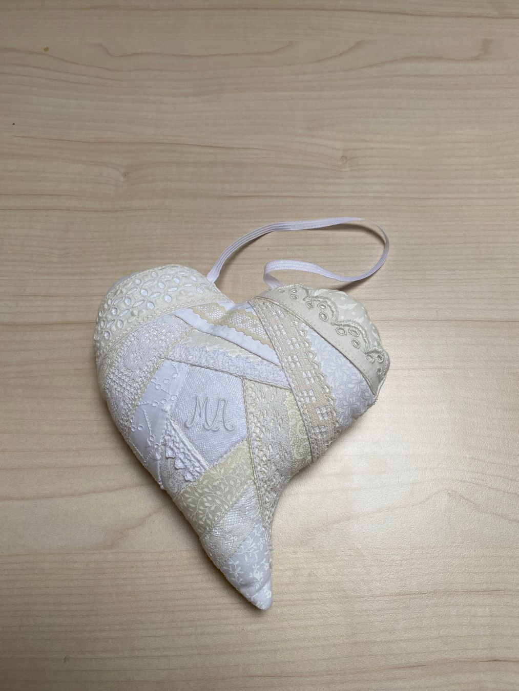 Tessuti: Stoff-Herz mit Spitzen – Usato da Luterbach venduto da dorohase