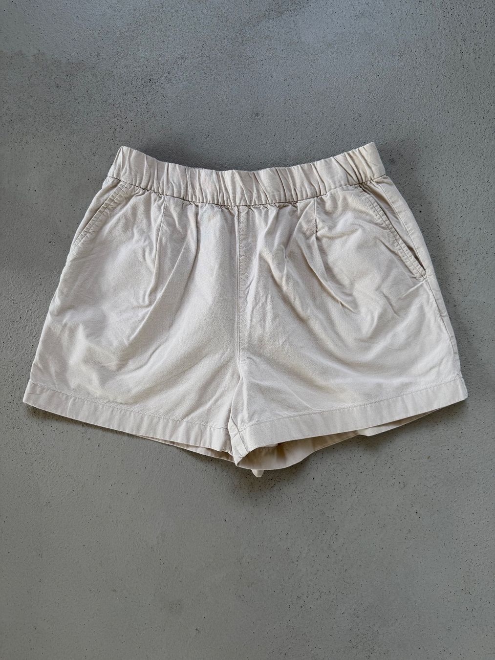Uniqlo Hosen: Uniqlo Shorts – Gebraucht aus St-George von alaixee