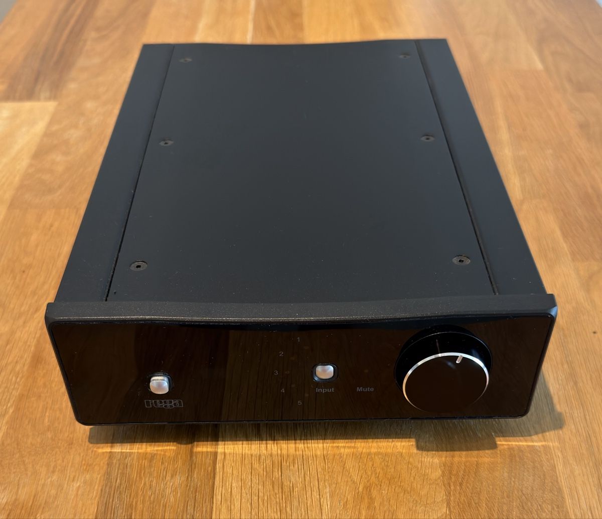 Rega Amplificatori: Rega Apollo-R + Rega Brio-R – Usato da Aigle venduto da RN2019 6