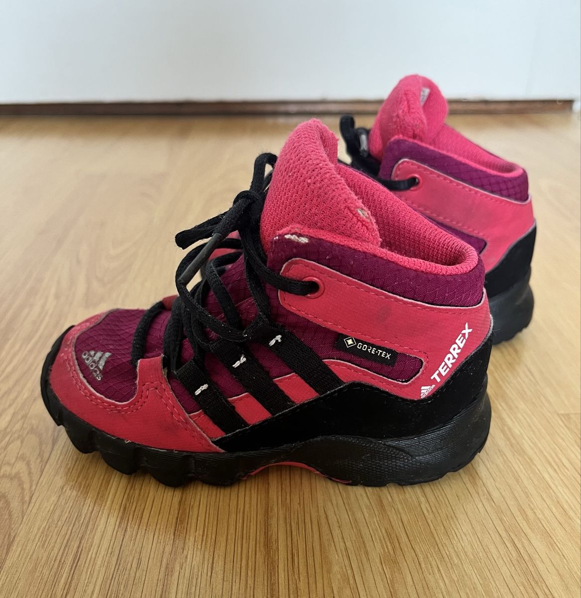 Adidas Chaussures hommes: Adidas Terrex Kinder Wanderschuhe Gr. 22 – D'occasion à Winterthur par Mahonyy 2