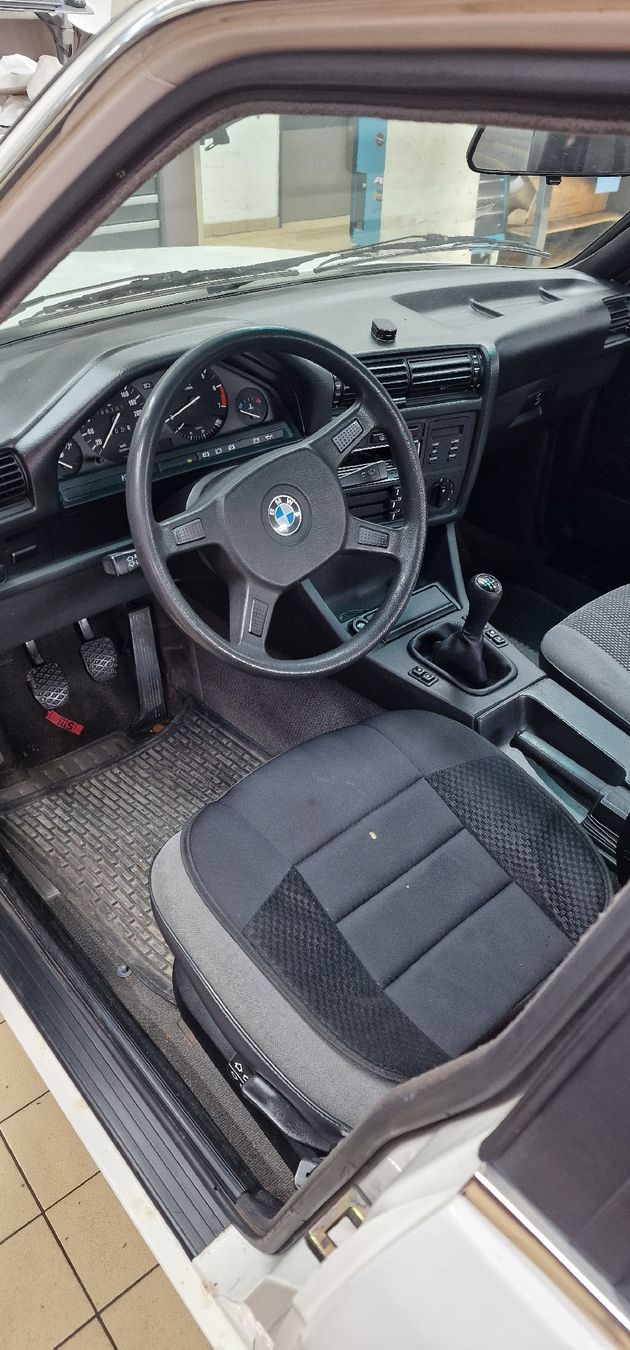 BMW Automobili: BMW E30 318i – Usato da Rafz venduto da raphael98 9