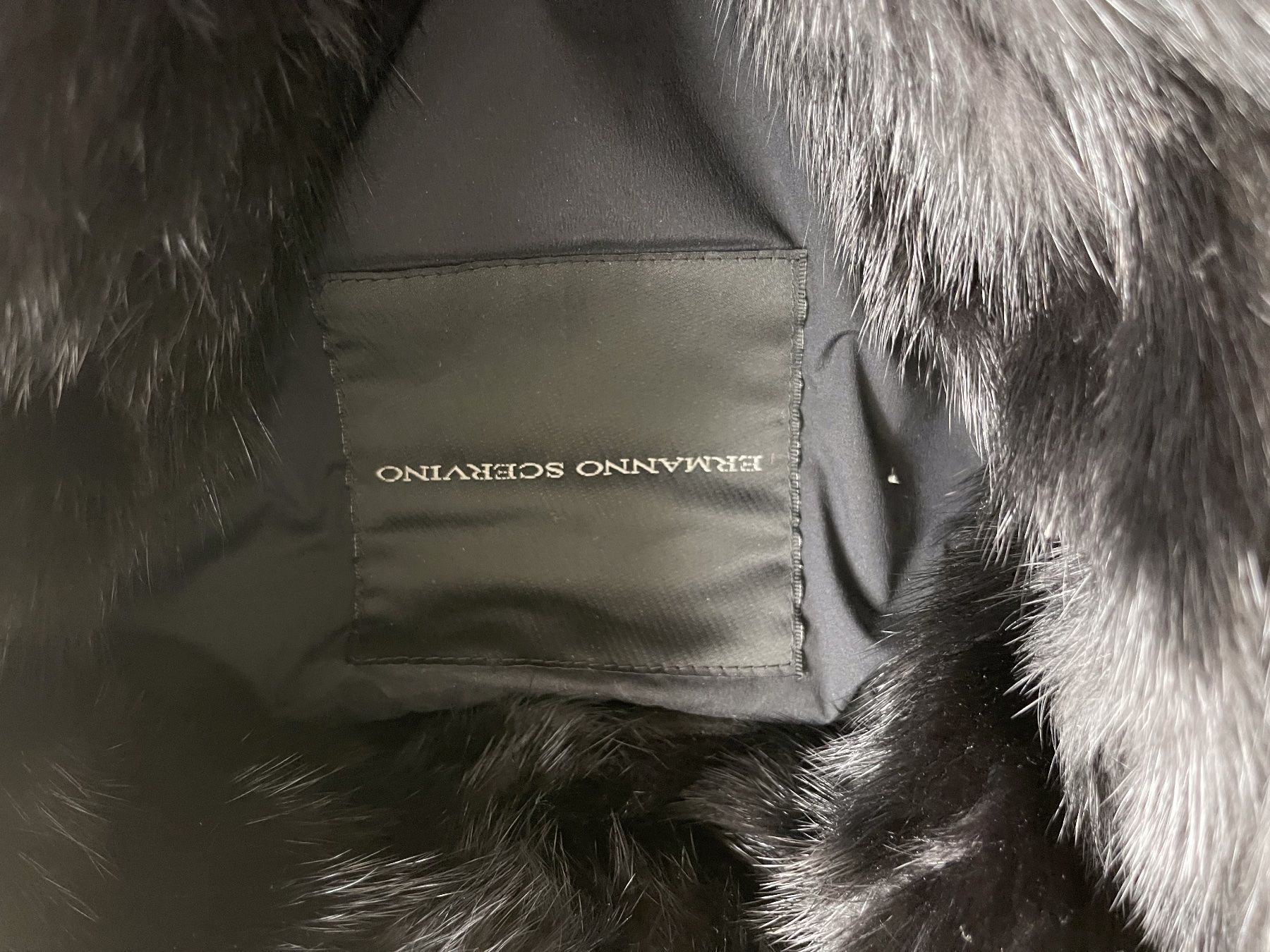 Ermanno Scervino Giacche: Ermanno Scervino Daunenjacke Echtfell – Usato da Zürich venduto da happypascha 1