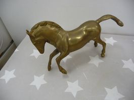 Pferd Messing oder Bronze ?