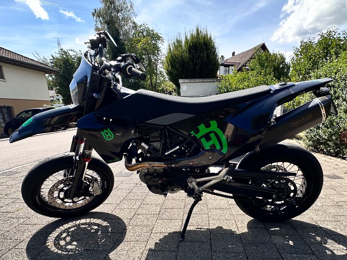 Husqvarna Strada: Husqvarna 701 Supermoto – Usato da Niederwil AG venduto da Debi_01 6