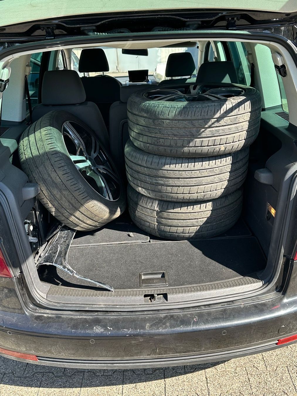 VW Autos: VW Touran 1.9 Diesel – Defekt aus Zuckenriet von DGZ2020 2
