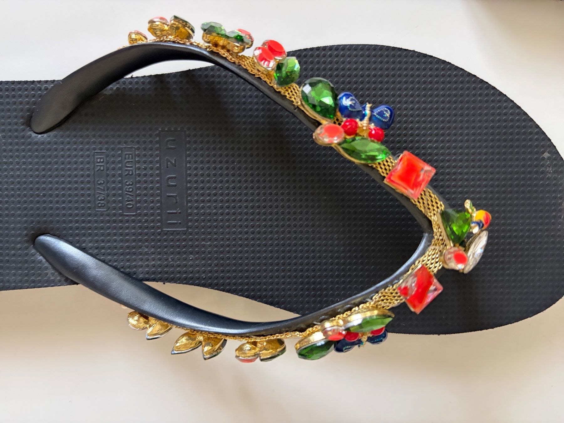 Flipperkästen: Flipflops schwarz bestickt Grösse 39/40 – Gebraucht aus Unterägeri von evachristina 2