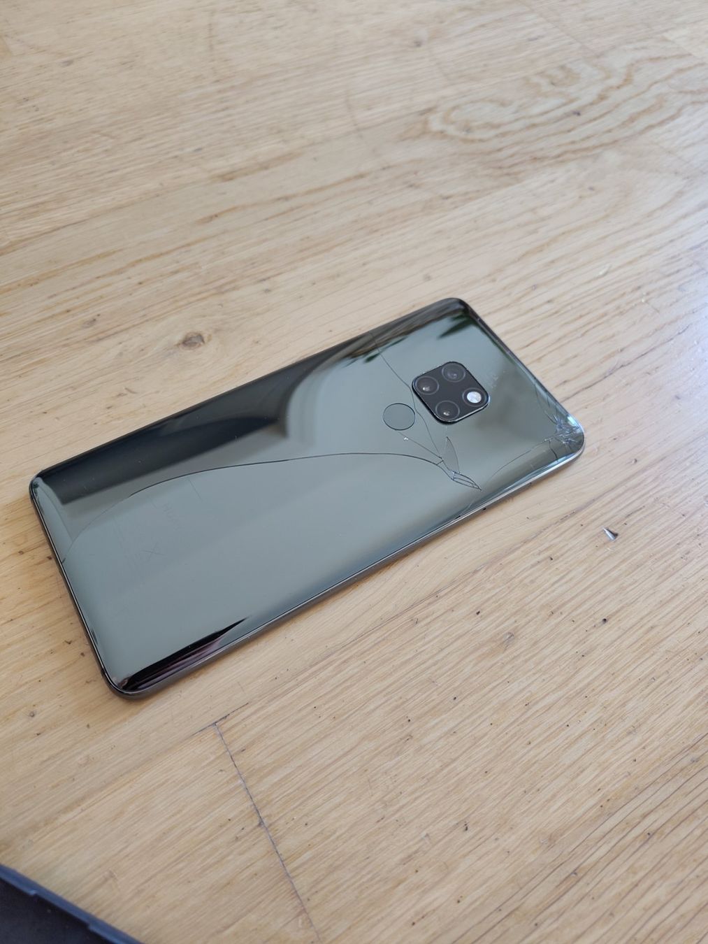 Huawei Handys / Smartphones: Huawei Mate 20 – Gebraucht aus Aarau von jd83n3 3
