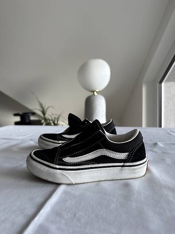 Chaussures garçon: Vans - Grösse 30 – Neuf avec emballage d'origine à Schlieren par gue_m9qk