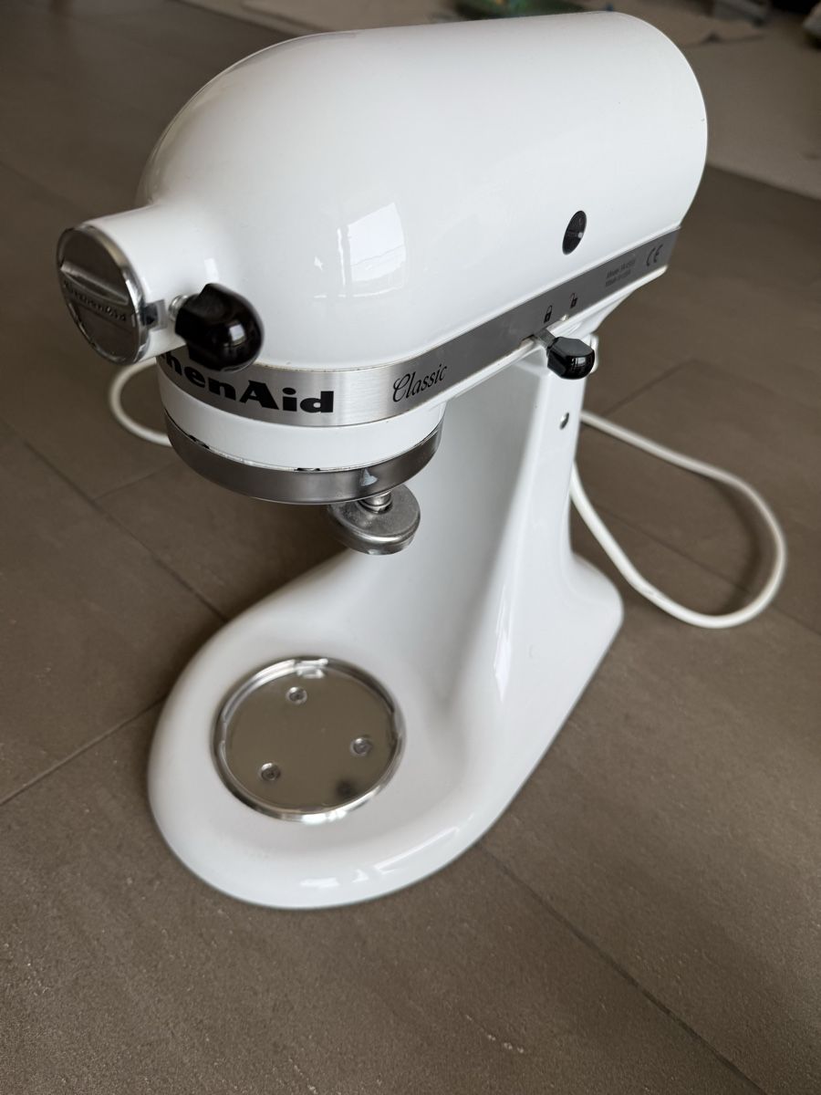 Kitchenaid Appareils de cuisine: Kitchen Aid mit Zubehör – D'occasion à Hünenberg See par Chluter 3