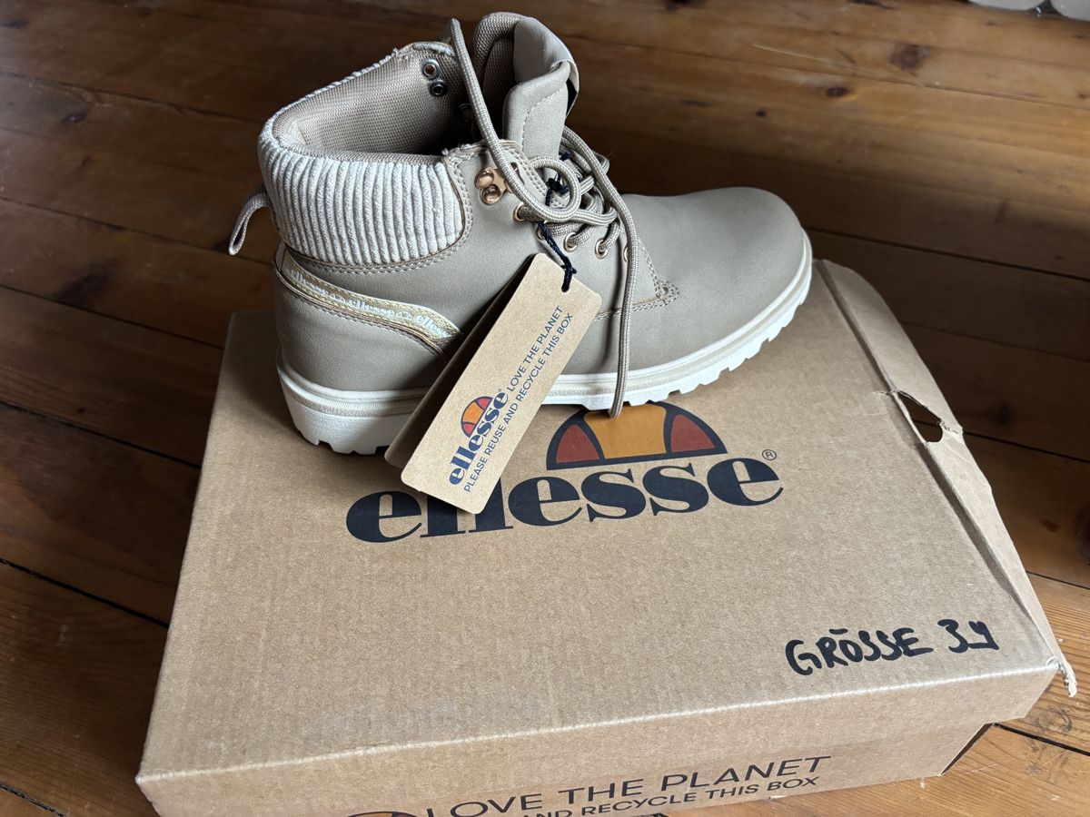 Scarpe da donna: Schuhe ellesse Winterschuhe Grösse 39 – Nuovo e nell'imballaggio originale da Widnau venduto da Orca007