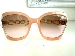 Modische Sonnenbrille