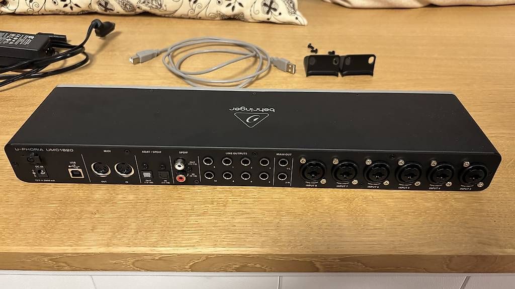 Equipement studio: Audio-Interface Behringer UMC1820 – D'occasion à Niederbipp par Bonzo_10 1