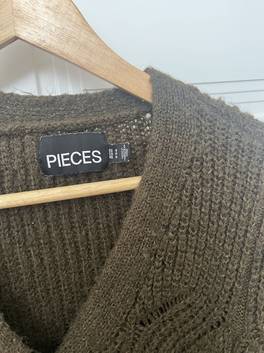 Pieces Jacken: Pieces Strickjacke, Olivgrün, Grösse S/M – Gebraucht aus Sax von _Kornblume_ 1