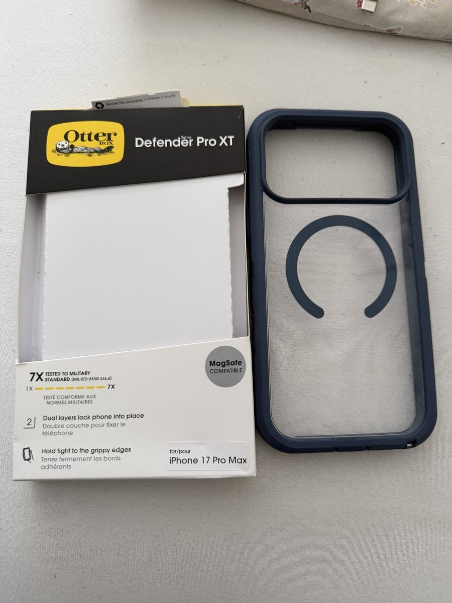 OtterBox Cover & Protezioni schermo: Otterbox Defender Pro XT i phone 17 Pro Max protective case  – Nuovo (secondo la descrizione) da Küsnacht ZH venduto da sabinamari 1