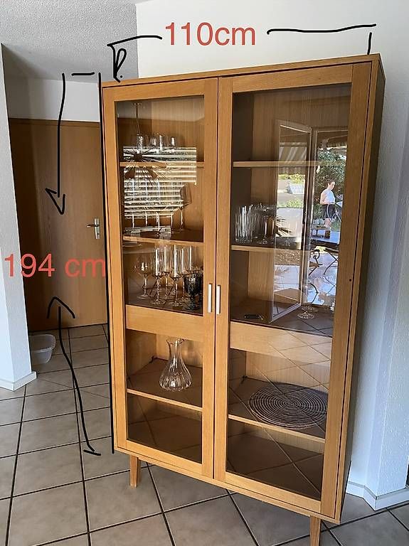 Livique Regale: Vitrinenschrank – Gebraucht aus Niedergösgen von emi_v7qx