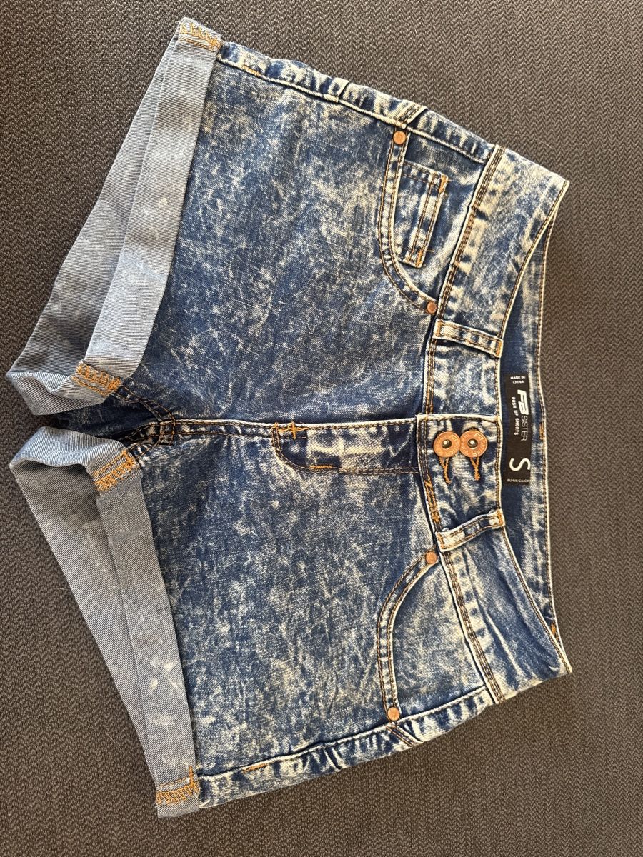 Jeans: Jeans Shorts, Grösse S – Usato da Burgdorf venduto da Lou-123