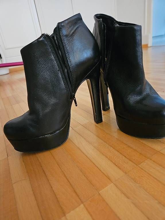 Buffalo Chaussures femmes: Buffalo Leder Heels – D'occasion à Nuerensdorf par Sagnak007