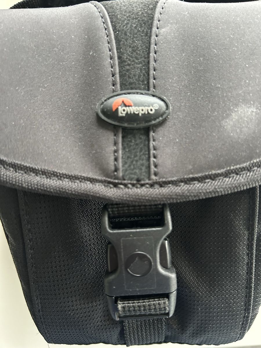 Lowepro Borse: Kamera Tasche von Lowepro – Usato da Neuendorf venduto da Juhlin01 1