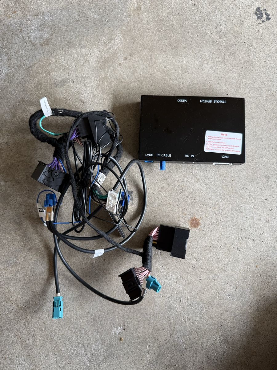 Laufwerke & Adapter: Apple Carplay-Adapter – Neu (gemäss Beschreibung) aus Ulisbach von PET-030